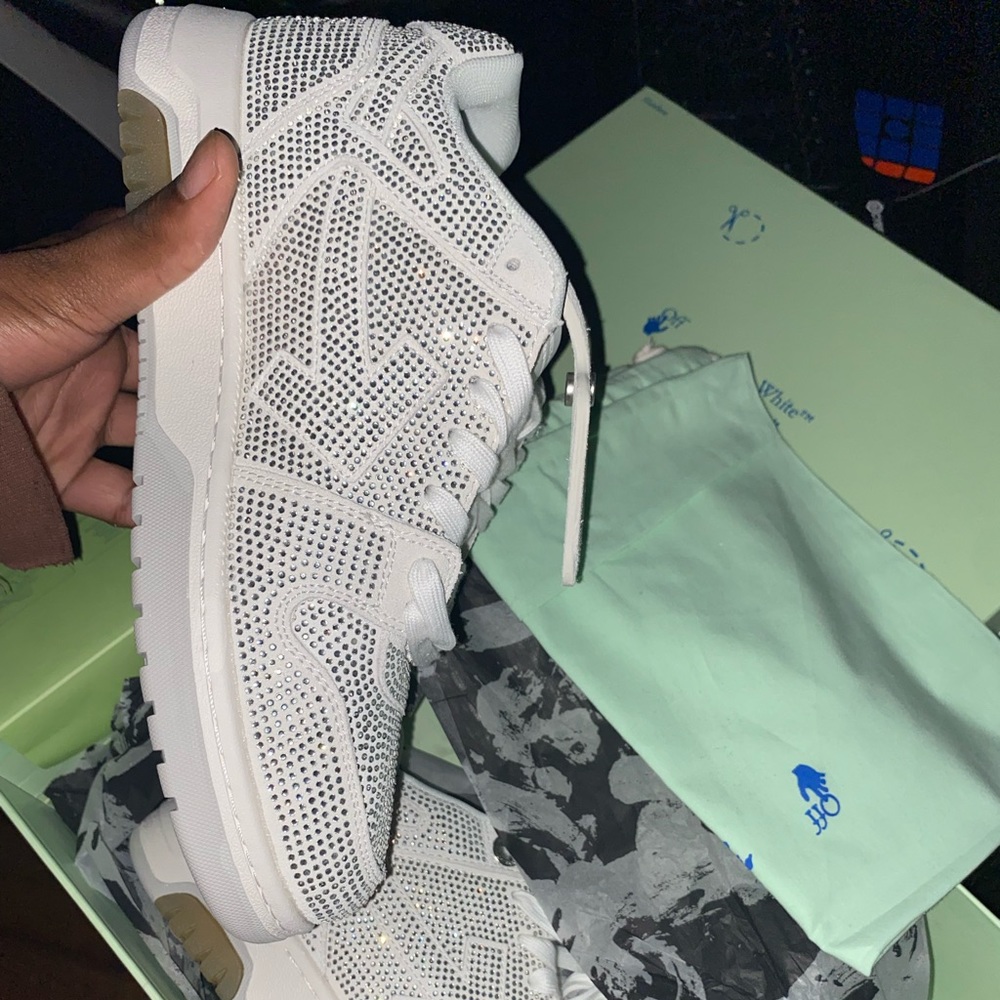 Offwhites out of office.   New worn brand new fresh out the box